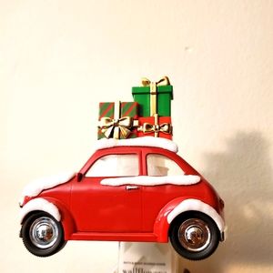 Bath And Body Works car with Christmas presents wallflower plug